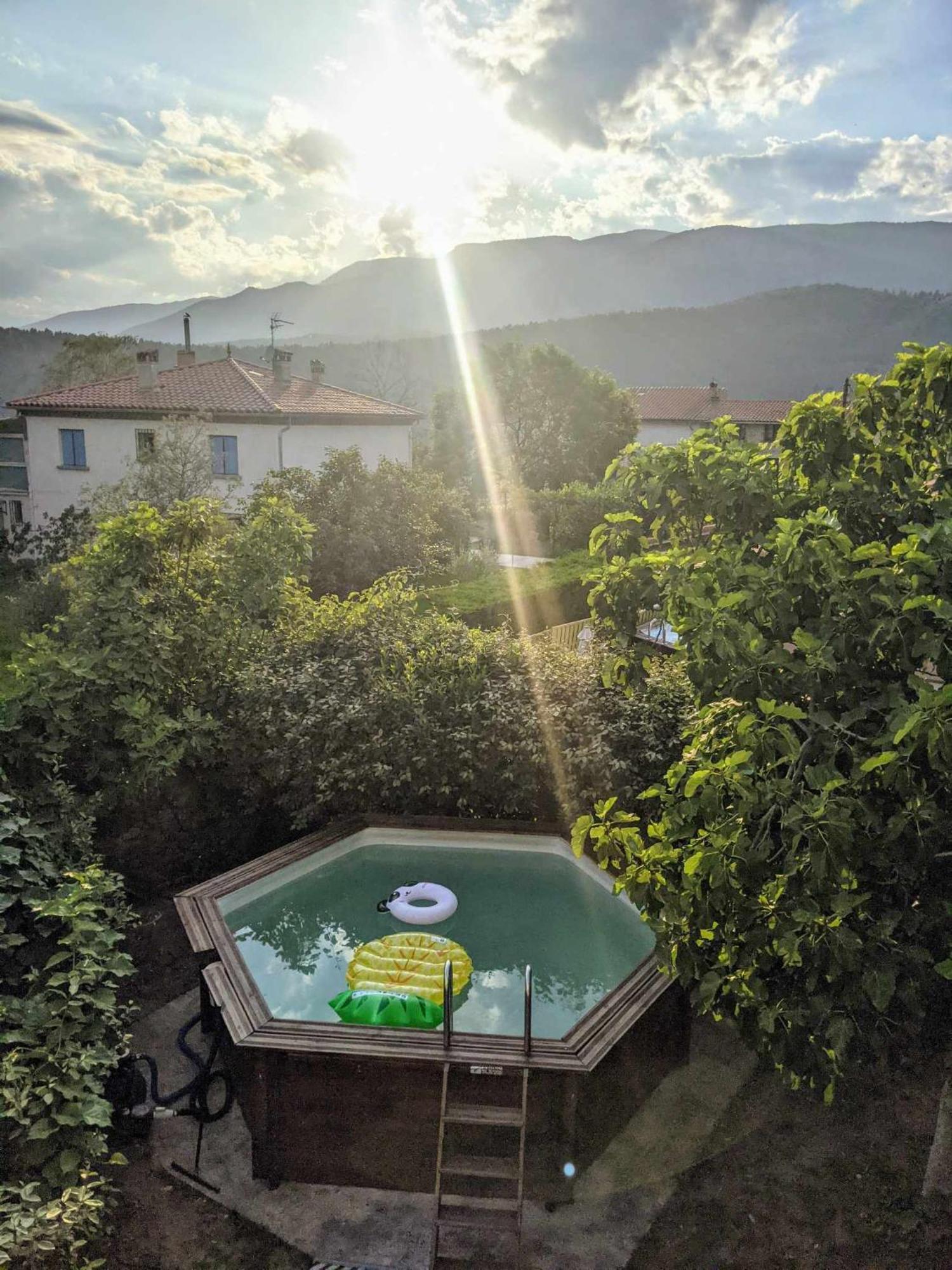 El Sola Spacieux Studio Avec Acces Jardin Et Piscine Corneilla-de-Conflent Exterior photo